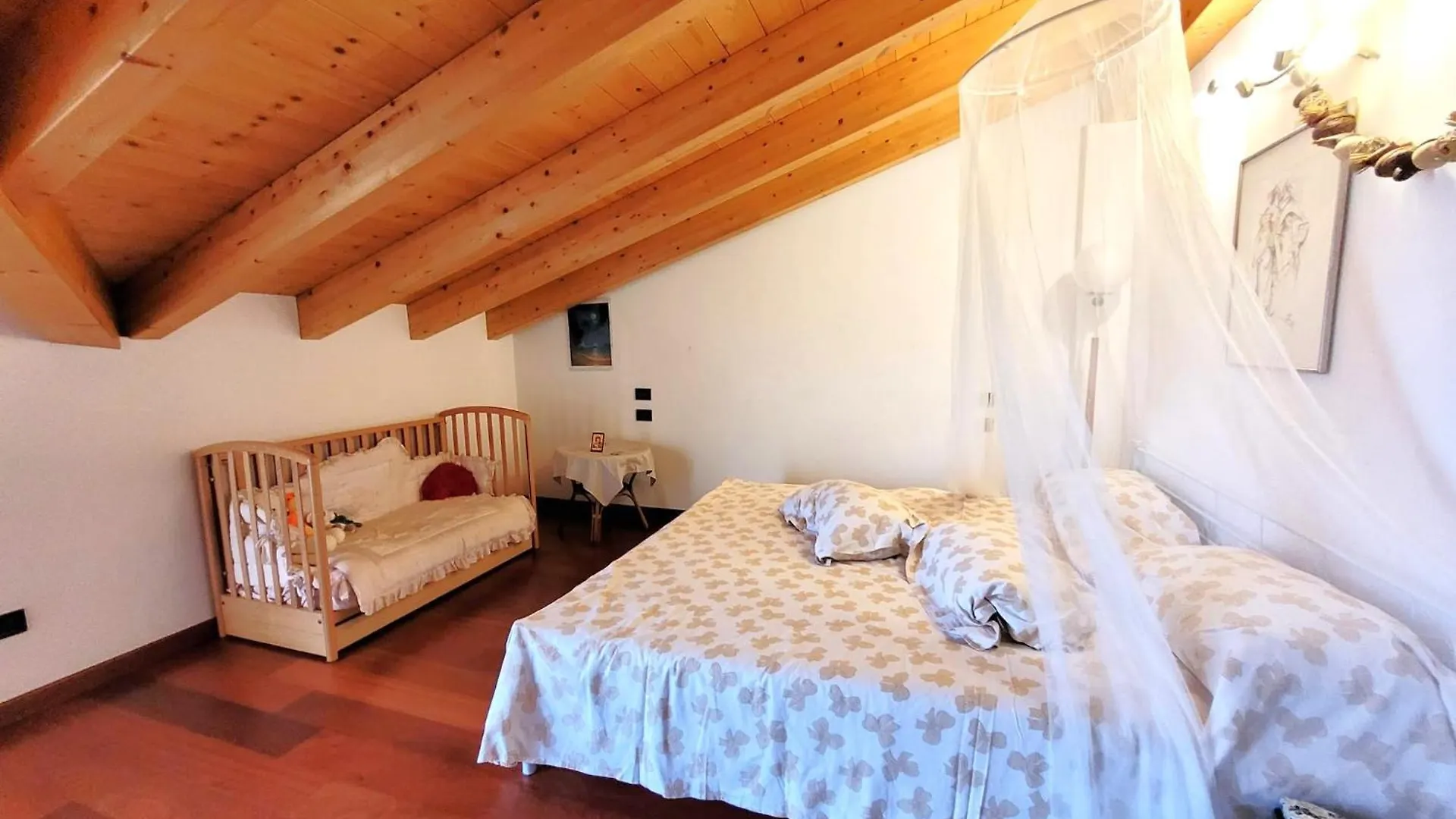 Mirella Mountain Lake Iseo Hospitality Apartment Bossico Italy